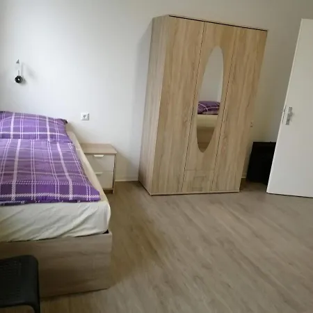 Haupthaus Moeblierte Mit Eigenem Bad בית אירוח *