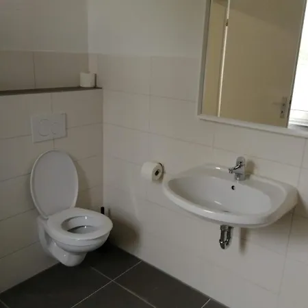 Haupthaus Moeblierte Mit Eigenem Bad * אולצן