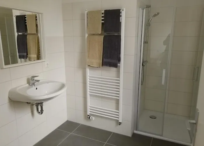 Haupthaus Moeblierte Mit Eigenem Bad Rum i privatbostad Uelzen