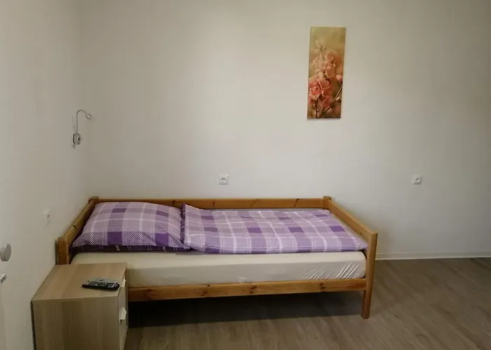 Haupthaus Moeblierte Mit Eigenem Bad Rum i privatbostad *